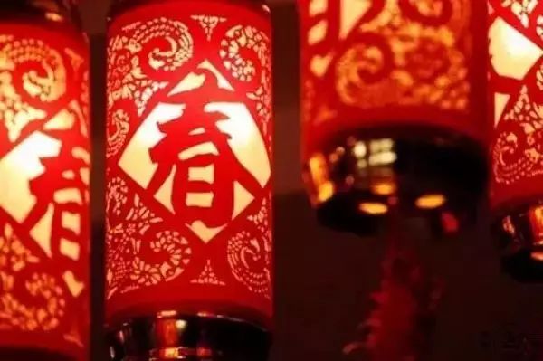 小年，準(zhǔn)備過(guò)年